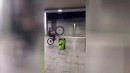 Cooler Trick auf dem Fahrrad