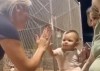 High Five mit Baby